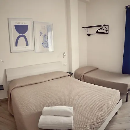 Guest house Domoblu In Centro Tortoli